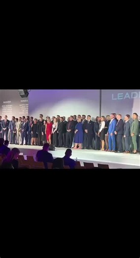 Videa uživatele finance.reality (@ivannabalashchuk) s оригинальный звук - finance.reality