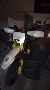 Crafted using CNC techniques, designed exclusively for riding. Opt for Nicecnc for superior quality. 🏍 🔗: https://link.nicecnc.com/fb-husqvarna701 🦹: @mirko.cimmi 🏍: Husqvarna 701 🔎: #Nicecnc Front Sprocket Cover Case Saver Luggage Rack Extension Plate Heel Guards Swingarm Pivot Hole Plugs Covers · Follow @Nicecnc Store for more MotoMod · · #NicecncGang #NicecncReview #NicecncParts | Nicecnc Store