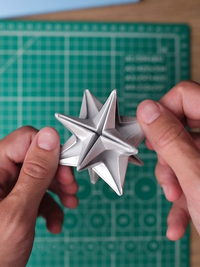 Making a Shiny Origami Star: Step-by-step tutorial