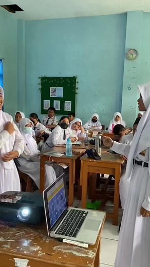 Teacher IPS on TikTok