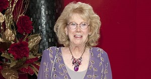 Soap Opera Star Anna Karen Dies in Fire