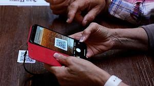 Migrant workers sneak secret menus into Canadian restaurants to expose exploitation