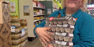 Consumers say egg-labels are too confusing; Dept. of Agriculture pushing changes to meat industry labels but not for eggs