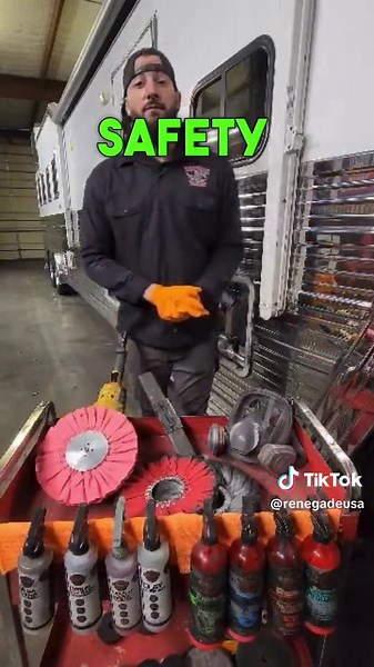How do you break a buffing wheel? Texas Polishing Texas through the proper way of raking in airway buffing wheel. He covers both the brand new mill treated airway wheels as well as used and soft airway wheels. Proper raking and proper buff raking technique is necessary to accomplish effective and efficient use of metal polishing compound when Polishing aluminum or stainless steel. Additionally PPE concerns are addressed so that the metal polisher may have the safest environment possible when pre