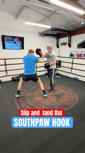 How to slip the orthodox Hook and counter with Southpaw hook #boxingworkout