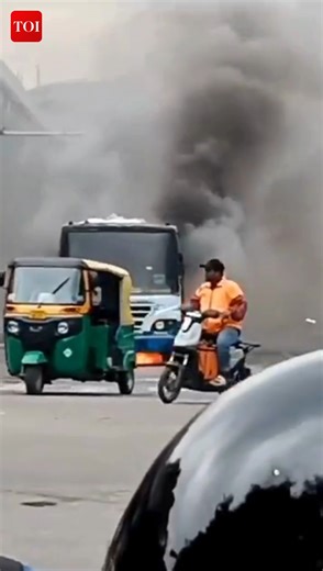 #Bengaluru | As many as 30 passengers had a narrow escape after a BMTC bus, operating on route 144E, caught fire at Anil Kumble Circle on M G Road | The Times of India