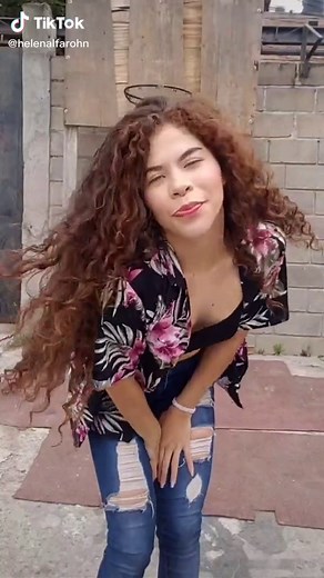 ¿Reconocen esta canción? 😍🎶🔥 #tiktok #playero #fyp #paratí #curlyhair #sarca #foryou #puravida #hn🇭🇳