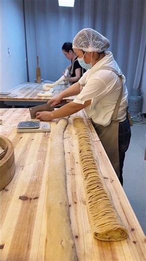 Everyday Craft: Making Pò Sū Bāo Dough #Shorts