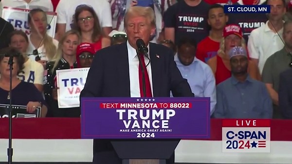 Trump defends female Secret Service agent who was criticized after assassination attempt: ‘So brave’