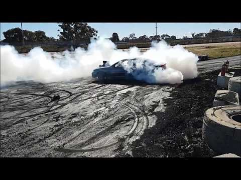VT, VX, VY, VZ COMMODORE 9 INCH DIFF CONVERSION - BURNOUT TEST!