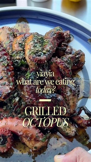 GRILLED OCTOPUS Summertime in Greece this is a definite staple with a glass of ouzo at the beach with my feet in the sand, my skin in the sun, the air smelling like the Aegean Sea and the waves crashing. Octopus @Costi Bothers Seafoods Olive oil @Millennia Organics Plates @no.22.home Fresh ingredients @Harris Farm Towel @CAWLIFE from @greekcargo #octopus #seafood #greekfood #food #cook