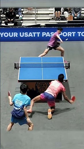 🏓HOW DID HE WIN THIS ON HIS KNEES?! 🤯🏓 #tabletennis #pingpong #pongbot