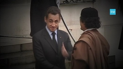 SARKOZY : LE JUGEMENT. Nicolas Sarkozy a été condamné à trois ans de prison dont un ferme. L’ancien chef de l’État était poursuivi dans l’affaire dite des “écoutes” révélée par Le Monde en 2014. L’ex-président était accusé de trafic d'influence auprès d'un haut-magistrat pour obtenir des informations dans l’affaire Bettencourt. Nicolas Sarkozy a interjeté appel et sera donc rejugé. | INA