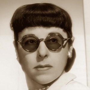 Edith Head, the legendary Hollywood Designer    (part one)