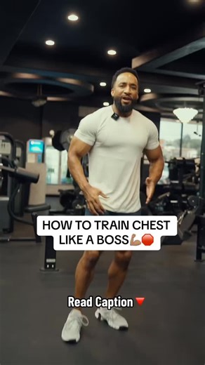 Mens Fitness & Workouts | Shred & Build on Instagram: "How to Train Chest Like a Boss Master form, and focus on real contraction. (Full 12-Week Program 🔗 in bio.) My program shows you step-by-step. #chestworkout #chestday #upperbodyworkout #mensfitness #fitnesstips"