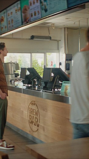 It’s sweet. It’s creamy. It’s Frozen Root Beer with Sweet Cream, and it’s only at A&W Brew Bar.