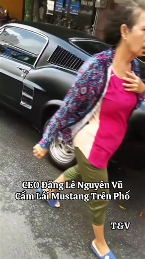 CEO Đặng Lê Nguyên Vũ Cầm Lái Mustang Đẹp Mắt