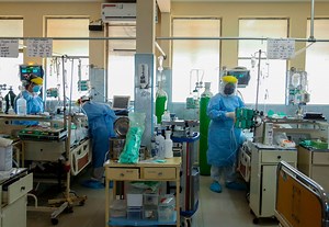 Bebé peruano de solo 580 gramos de peso supera el COVID-19 | Virus del PCCh | bebé | recién nacidos | The Epoch Times en español