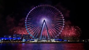 World’s largest Ferris wheel opens in Dubai