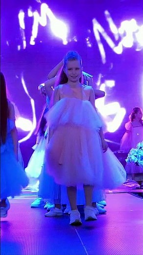 runway Vika in pink kid model #catwalk #fashion #kidsfashion #modeling #дети #kidsmodelshow #runway