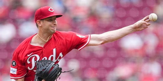 Lodolo fans career-high 12, exits in precautionary move