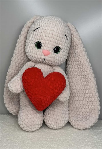 Free Crochet Heart Pattern for Valentine's Day