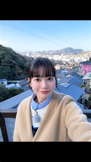 田中 明日実 on Instagram: ". 2026.1.13 ひるじげドンのロケで長崎の斜面地へ🏠 坂道とか階段はきついけど、それ以上に素晴らしい景色が見られるのが魅力的💫 #斜面地 #ロケ #坂道 #ひるじげドン #長崎"