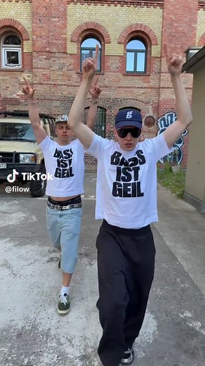 Bass ist geil Filow: Song, Lyrics & Shirt gesucht?
