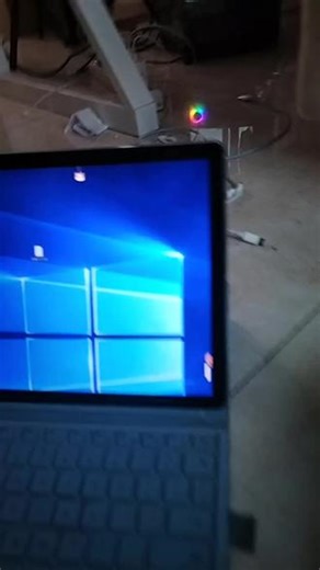 怎么办啊 我这个电脑还得用啊 怎么 怎么办呀 这咋办呀 是Windows10家庭版 32位操作系 22h2