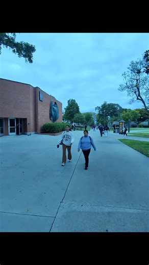 Droidz on Instagram: "tryna give me a whole speech😭"