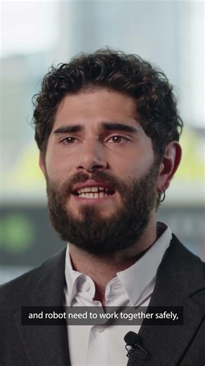 Compact or collaborative? Choosing the right Robot for tight spaces