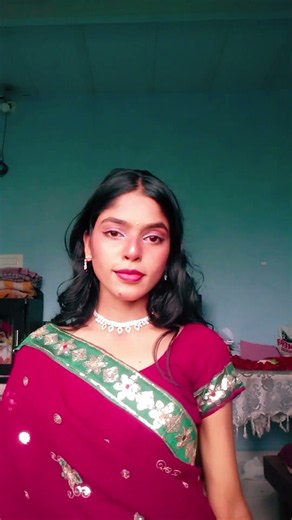 ~90s SAREE look🪞🦢🤍✨ #90sVibes #SareeLove #VintageAesthetic #TraditionalLook #DesiGirl #OldIsGold