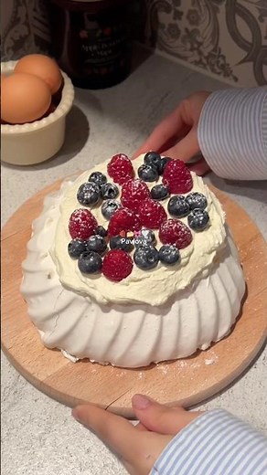 Pavlova #pavlova #baking