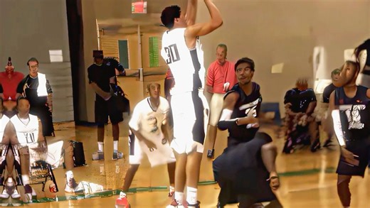 "14岁的布克在国青队的游龙局"