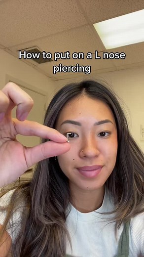 So cute n Easy 👍🏽 #noseringtutorial #nosehoop #cutenosering | How To Put L Shaped Nose Ring