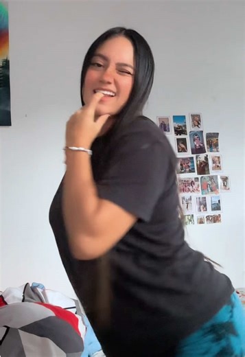 Tiene tremendo🤭 #paratiiiiiiiiiiiiiiiiiiiiiiiiiiiiiii #tendencia #viral #baile #shaky
