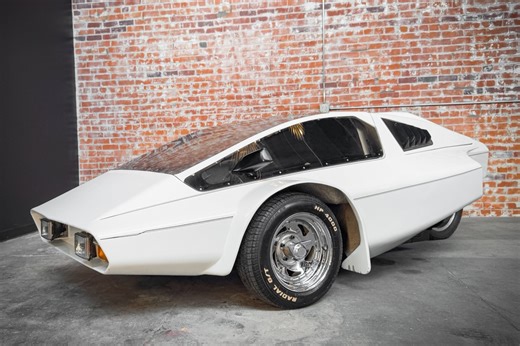 No Reserve: Gold Wing-Powered Tri-Magnum