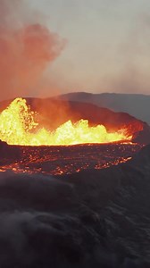 Mars' Olympus Mons volcano. | Cosmoknowledge