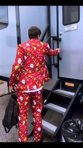 Hi fans say YES if you’re ready for us. #countdowntochristmas #hallmarkchristmasmovies | Andrew Walker