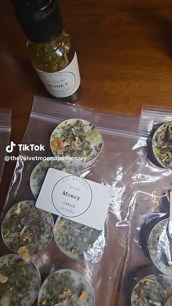 #ritualcandles #manifestingmagic #witchyshit #intentioncandles #witchyvibes