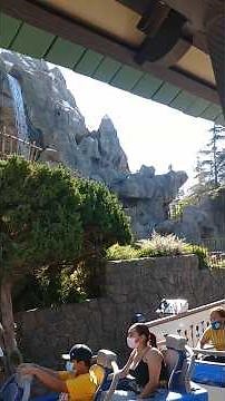 Disneyland Fun at the Splash Mountain Ride