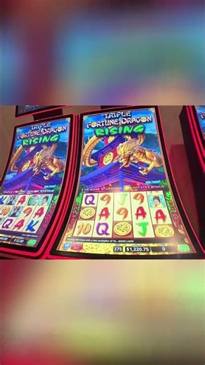 BIG WIN! Slot Machine Retriggers for MASSIVE Payout! #shorts