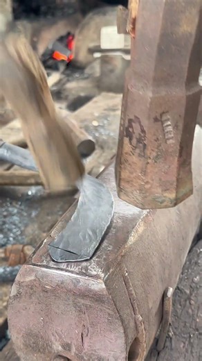 The Process of Refining a Rubber Tapping Knife by a Blacksmith #satisfying #wood