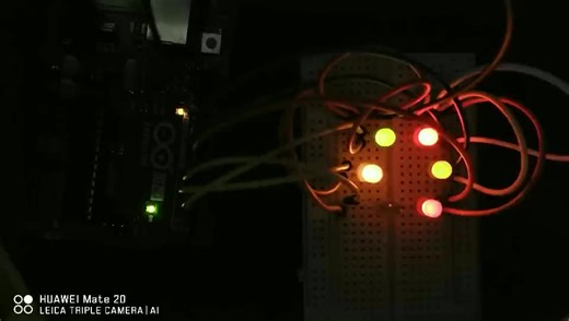 Arduino呼吸流水灯运行视频，详细步骤请查看下面博客：https://blog.csdn.net/lnsf_fsj/article/details/9135