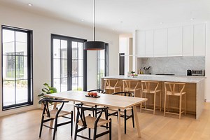 Open Corner House | A Bright, Modern Farmhouse