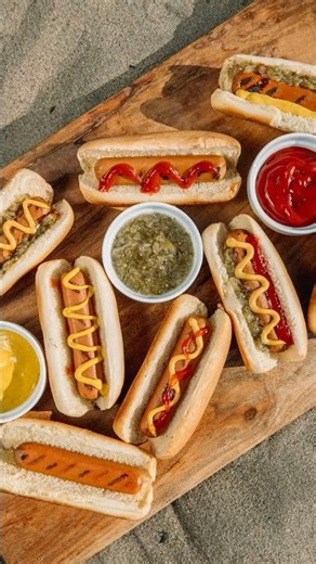 Ketchup vs Mustard: The Great Debate