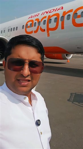 GPU & ACU at work 🛩️ For narrow-body aircraft like the A320 & B737, the Ground Power Unit (GPU) supplies external electrical power on ground, while the Air Conditioning Unit (ACU / Pre-Conditioned Air) keeps the cabin cool and comfortable. Together, they allow aircraft operations at the gate without running engines or APU, reducing fuel burn, noise, emissions, and maintenance costs — a smarter and greener way to operate on the ground. Small units. Big impact on efficiency. Hashtags: #Aviation #