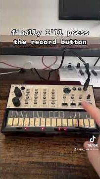 Use the Korg Volca Keys to make fun arpeggios!