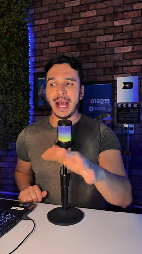 29K views · 1.1K reactions | A Globo voltou a discutir a possibilidade de exibir o Jornal Nacional mais cedo em sua grade de programação. A mudança ainda está em fase de estudo e busca avaliar o impacto no horário das novelas e demais atrações noturnas. #Globo #JornalNacional #TV #Audiência | Ergaro | Facebook