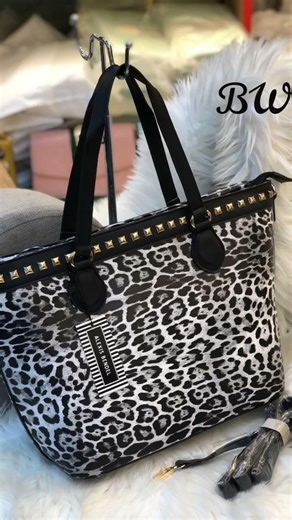 college wear bag 🛍️👀👀#fashion